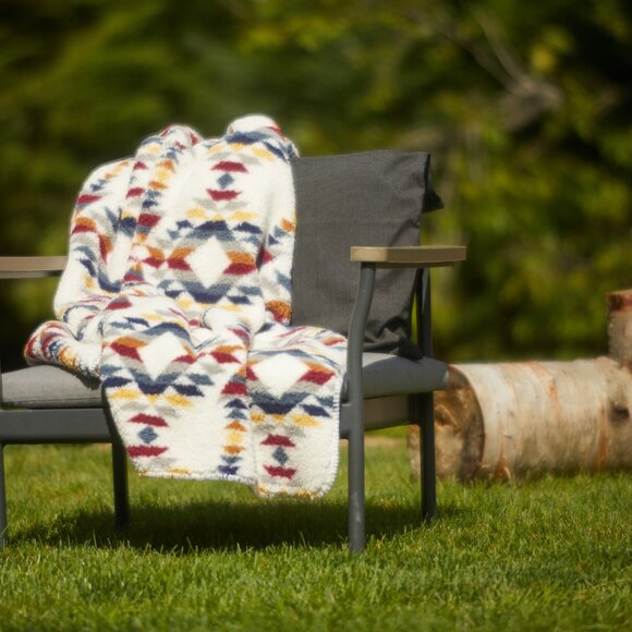 Luxe Home Decor Classic Faux Fur Throw | 1-Piece | Multicolor | 50"x60" - Picture 3 of 13